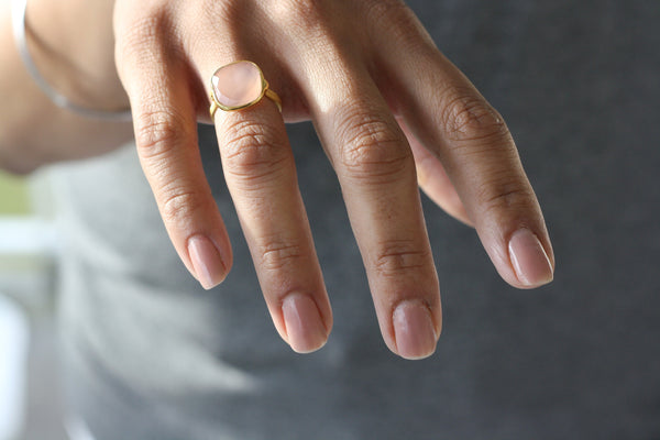 ROSE QUARTZ ONTARI RING - Purple Lily