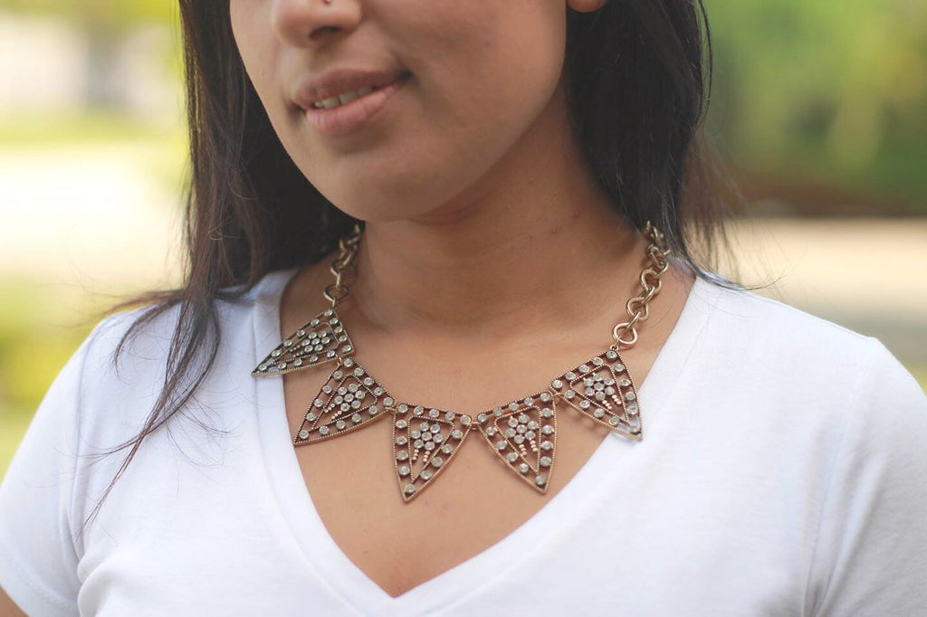 RESIN TRIANGLE COLLAR – Purple Lily