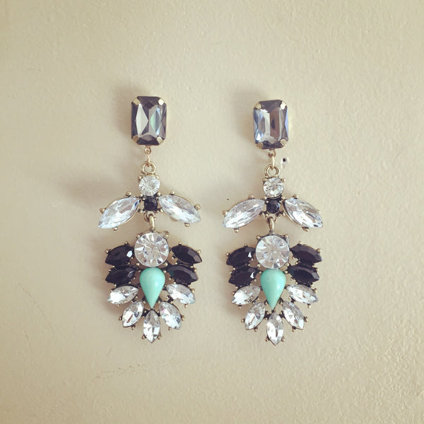 BUTTERFLY EMPRESS EARRINGS - Purple Lily